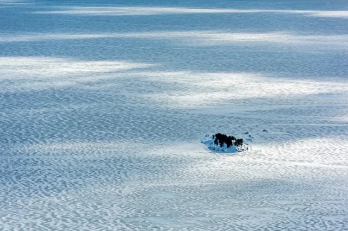    Рыбак заблудился на обледеневшем Ладожском озере