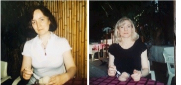 Я уже писала, что у меня нет совместных с сестрой фотографий, ни детских, ни взрослых. Вот, составила коллаж: это мы сидим в каком-то кафе на ВДНХ, 06.06.2010. 15,5 лет назад!