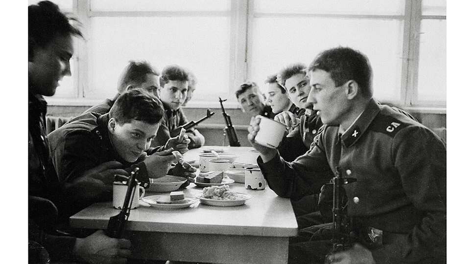 100 дневка до приказа..Парни вспоминают как было.