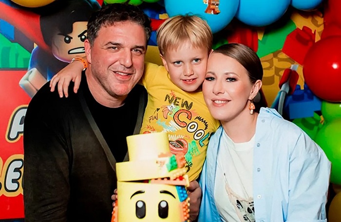 Ксения Собчак с сыном и Максимом Виторганом