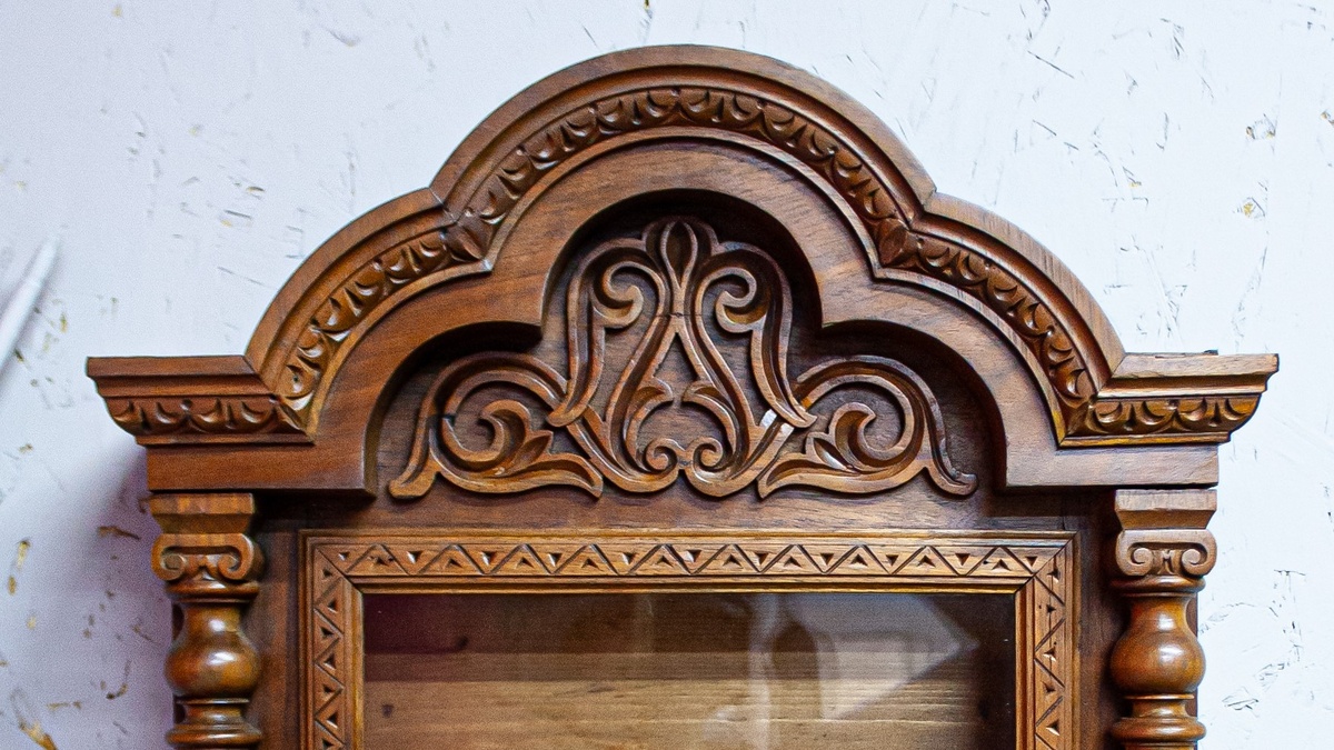 Кивот (киот) конца 19 века после реставрации, будет передан последующим поколениям как семейная реликвия