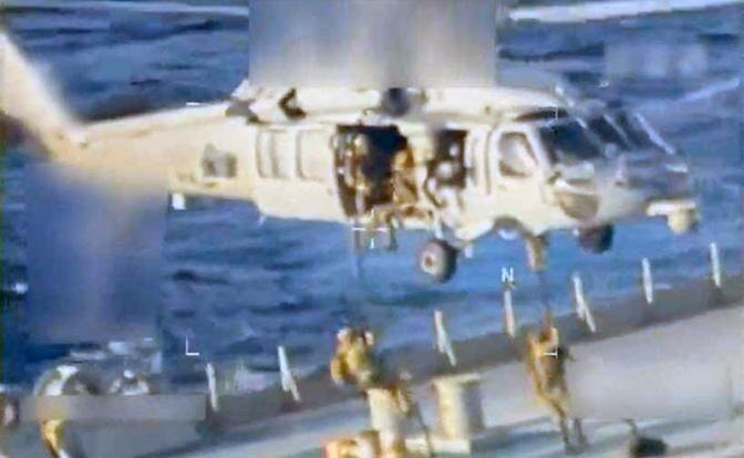 Вооружённая охрана, например ЧВК, очень бы не помешали на борту танкера...