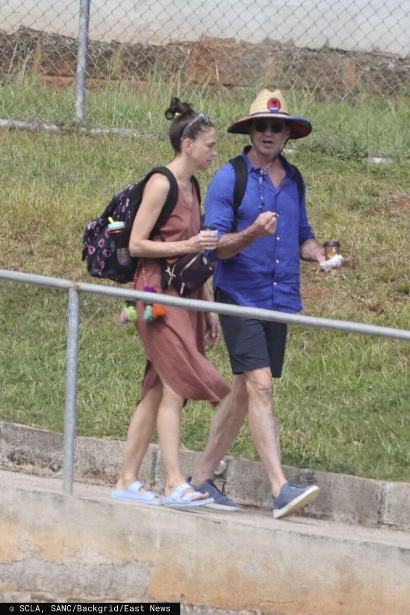    Источник: EastNews | SCLA, SANC | Хью Джекман и Саттон Фостер отдыхают в Коста-Рике.