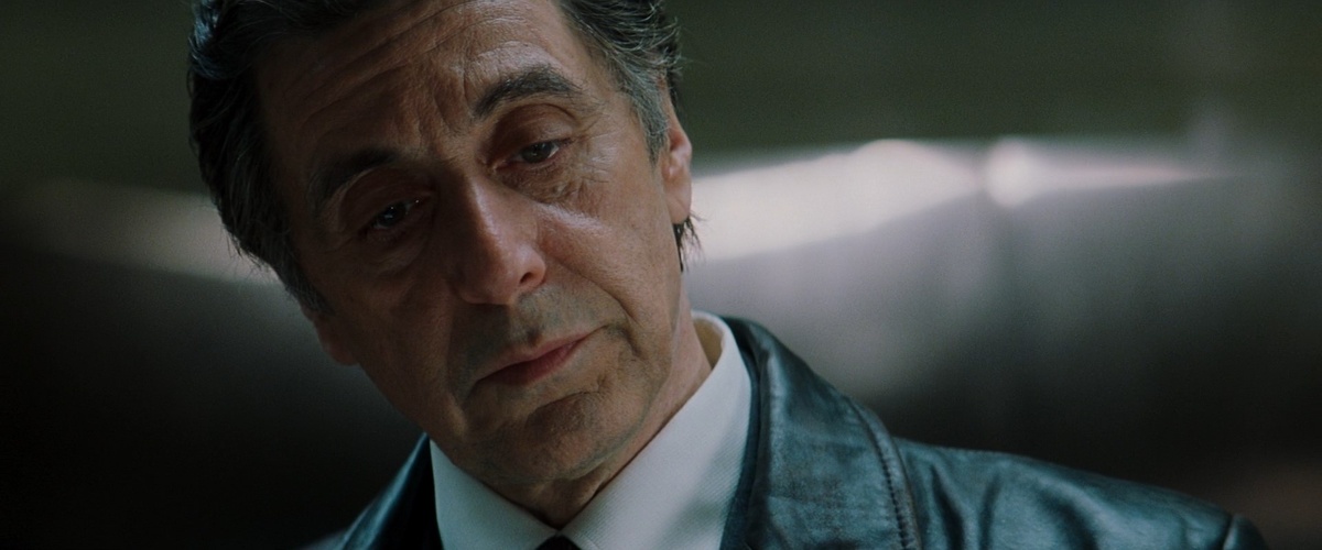 На главную роль рассматривались Харрисон Форд и Майкл Дуглас.