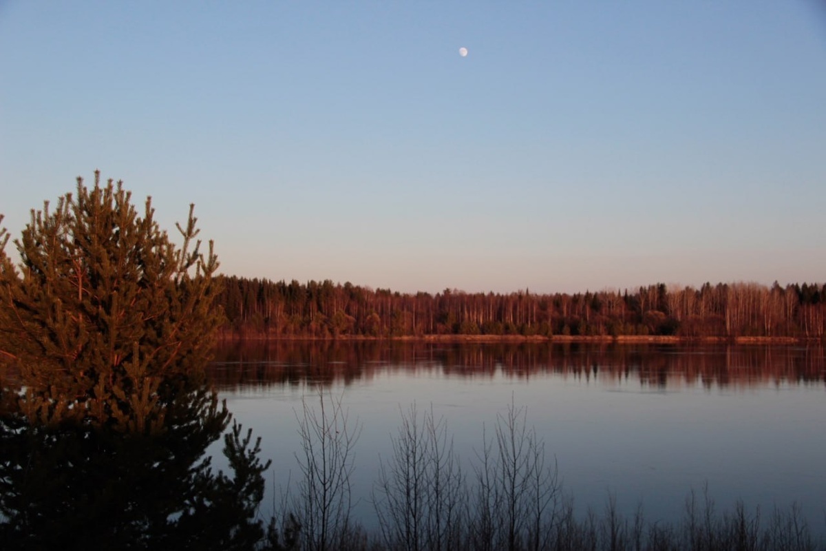 Вычегда-река