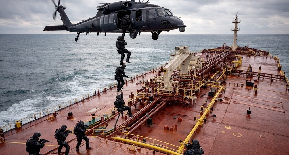 «Мы демонстрируем слабость»: второй танкер РФ захвачен американцами – военкор Котенок возмутился отсутствием силового ответа