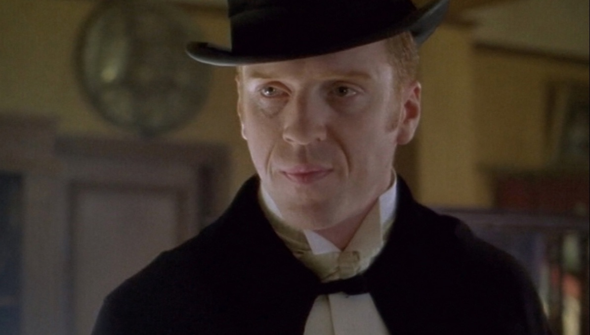 Экранизация 2002 года. Очень долго искала самый непривлекательный кадр, потому что Дэмиен Льюис в этом сериале чертовски хорош!