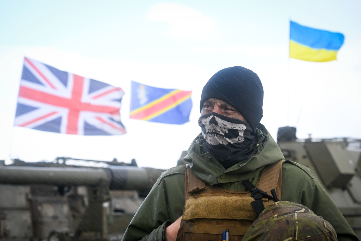     Обучение украинских военных в Великобритании / Gettyimages.ru / Finnbarr Webster