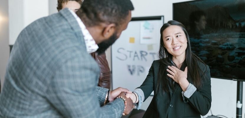 Новый сотрудник в компании. Источник: factorialhr.com