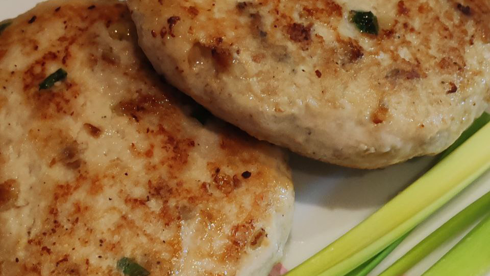 Рыбные котлеты — «из красной рыбы». Очень простой и вкусный рецепт.