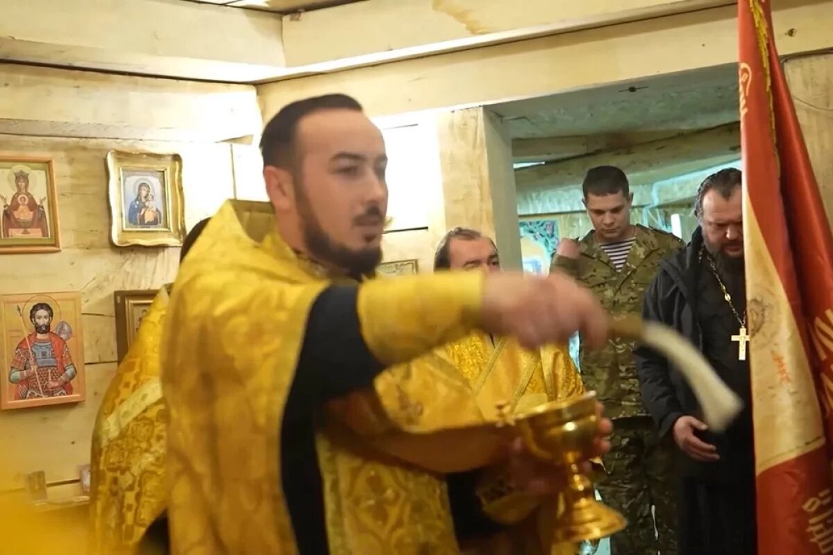    Общий светлый праздник объединил всех верующих перед трудностями и вселил надежду на победу над злом.