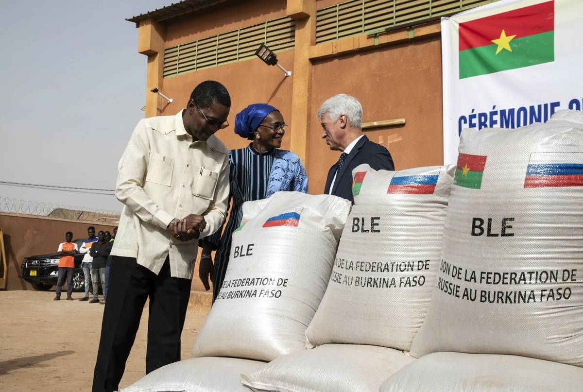   Читайте также: Российский бизнес осваивает новые рынки: Африка и Азия в фокусе транспортного коридора «Север-Юг». Автор фото: Fanny Noaro-Kabre/AFP.