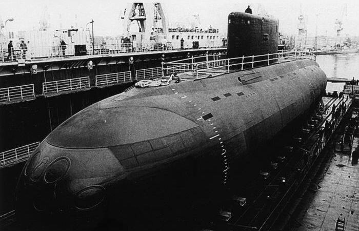 Рекорд принадлежит советской К-278.