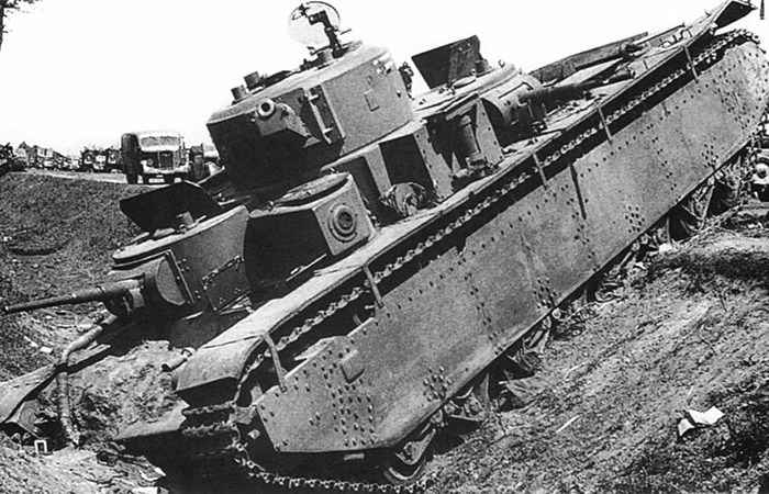 На поле боя Т-35 не мог оказать никакого сопротивления