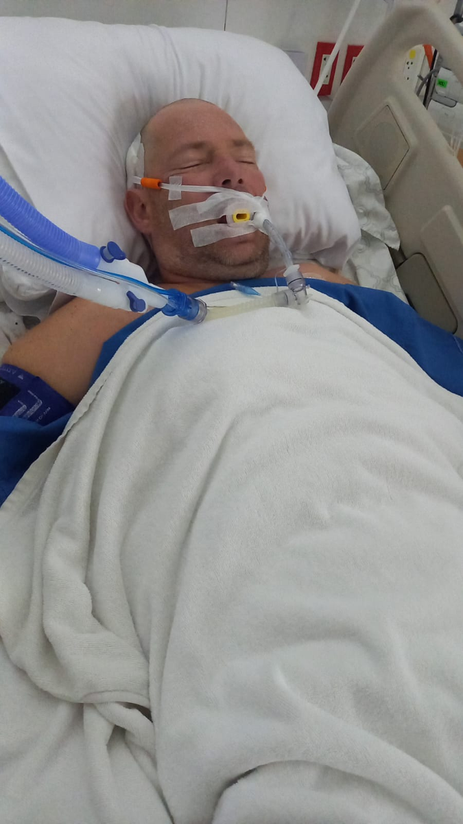 Уже два госпиталя сменили Диме.  