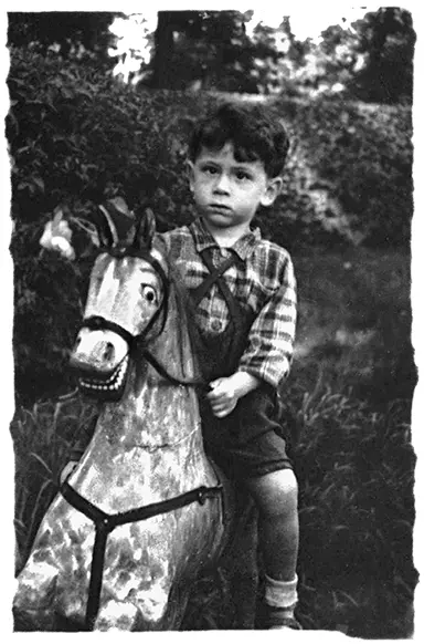 Михаил Яснов в детстве