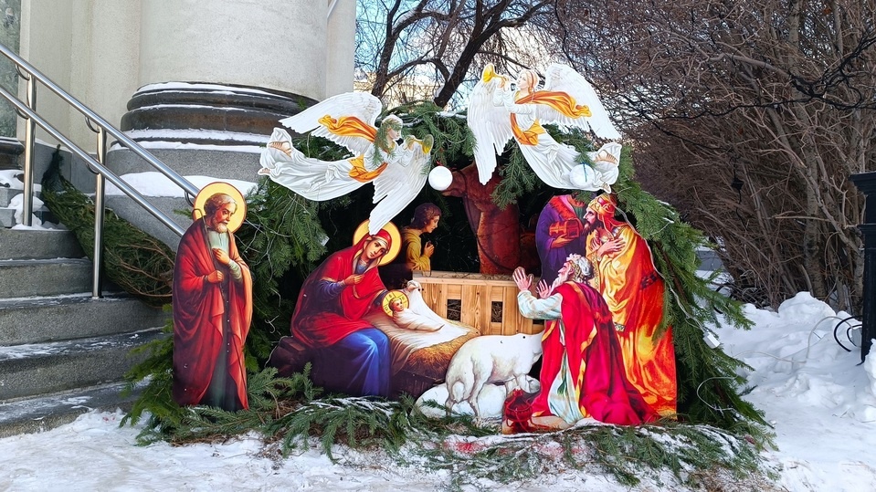     «Вертеп» около входа в Часовню святой Екатерины. Фото: Николай Курилов / МК-Урал.