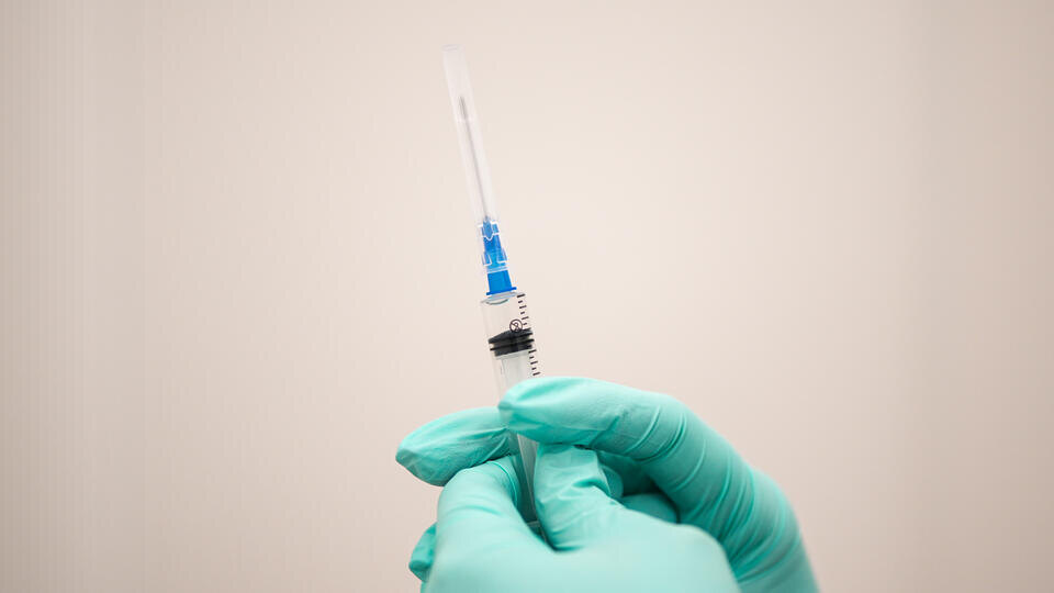     В России началось производство индивидуальной вакцины от меланомы ИЗВЕСТИЯ/Сергей Лантюхов