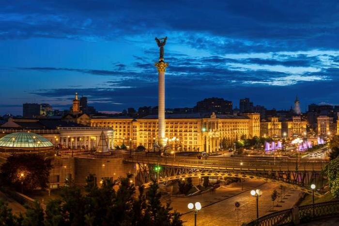 Обложка © Shutterstock / FOTODOM / Elena_Suvorova