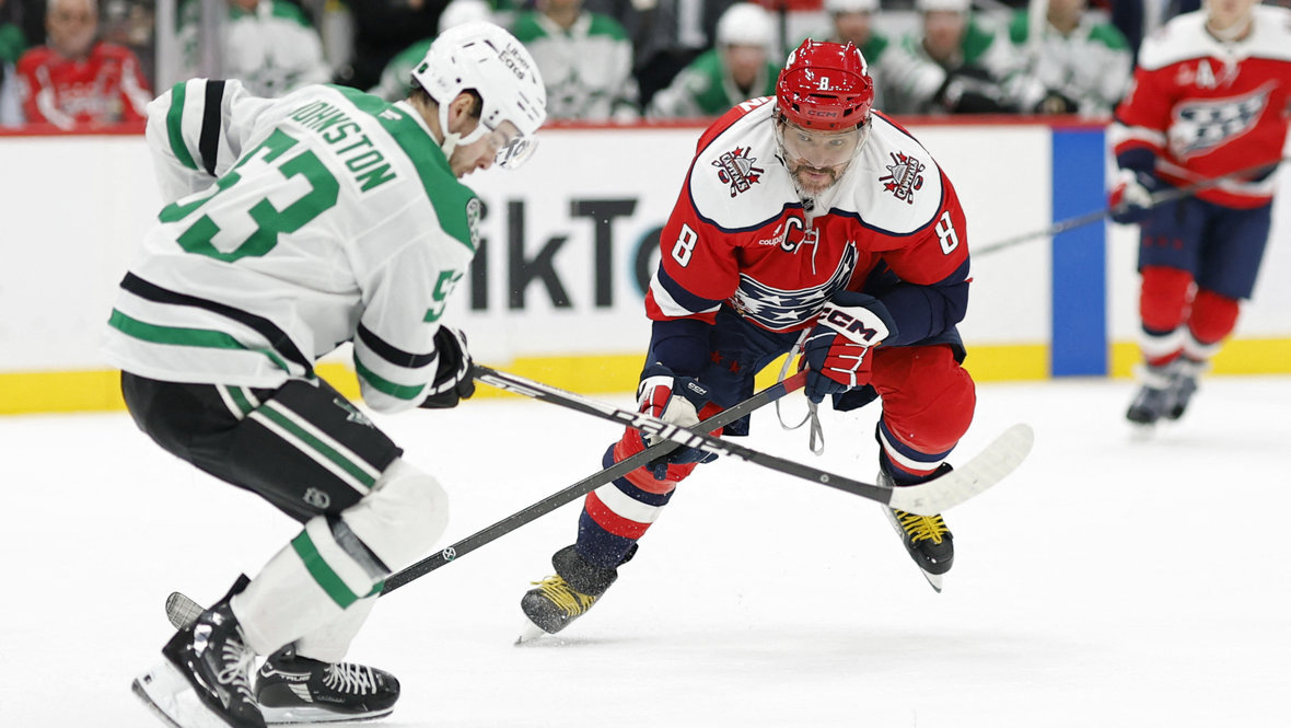    Уайатт Джонстон и Александр Овечкин.Imagn Images USA Today Sports