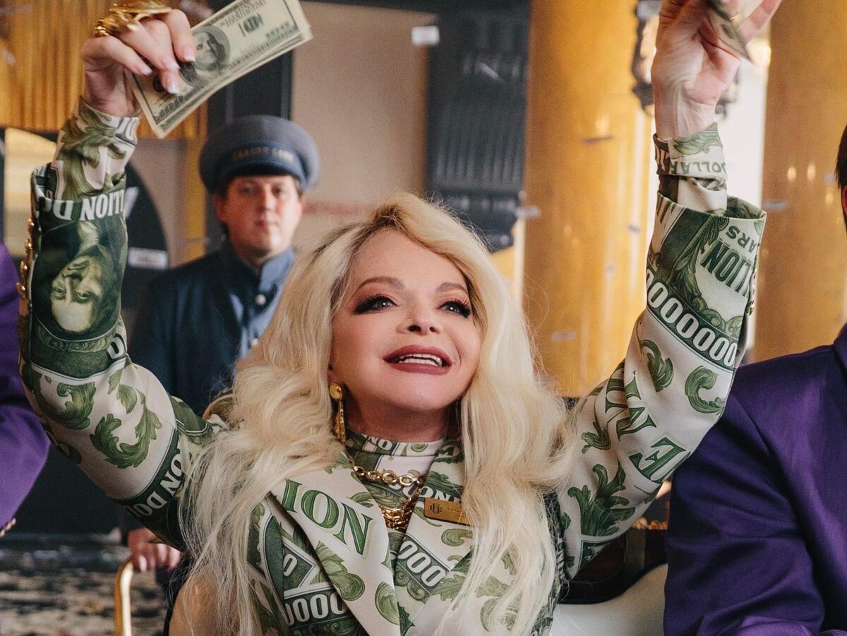    Кадр из фильма "Невероятные приключения Шурика" (2025). Режиссёры: Роман Ким и Миша Семичев. ТНТ, Comedy Club Production.