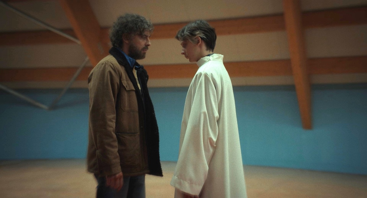 Кадр из к/ф «Долина улыбок».