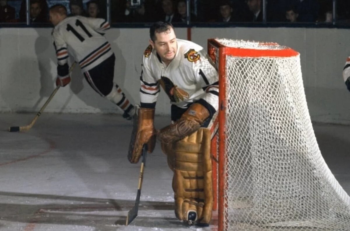    Умер легендарный хоккеист и создатель стиля «бабочка» Гленн Холл