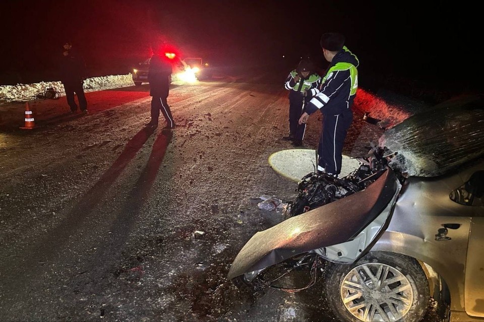    Водитель Lada Priora выехал на встречную полосу и врезался в Kia. Фото: Госавтоинспекция Свердловской области