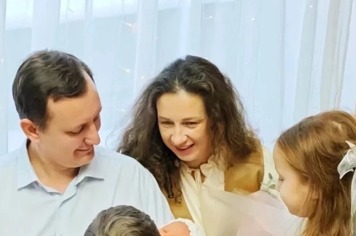    У петербургской семьи во второй раз родились двойняшки