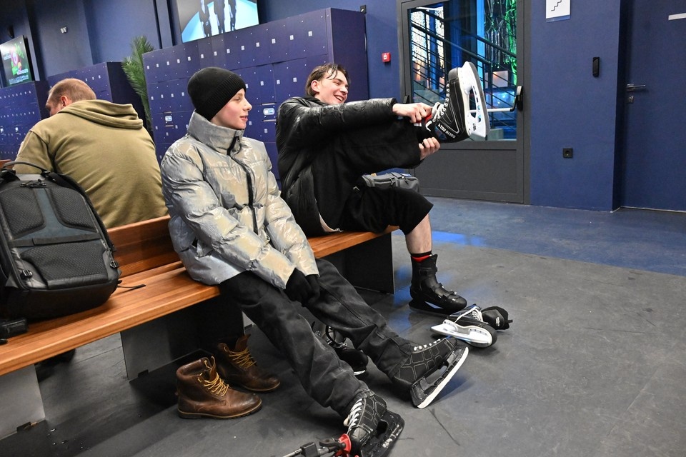    Тюменцам рекомендуют собрать волосы в хвостик при катании на коньках Владимир ВЕЛЕНГУРИН