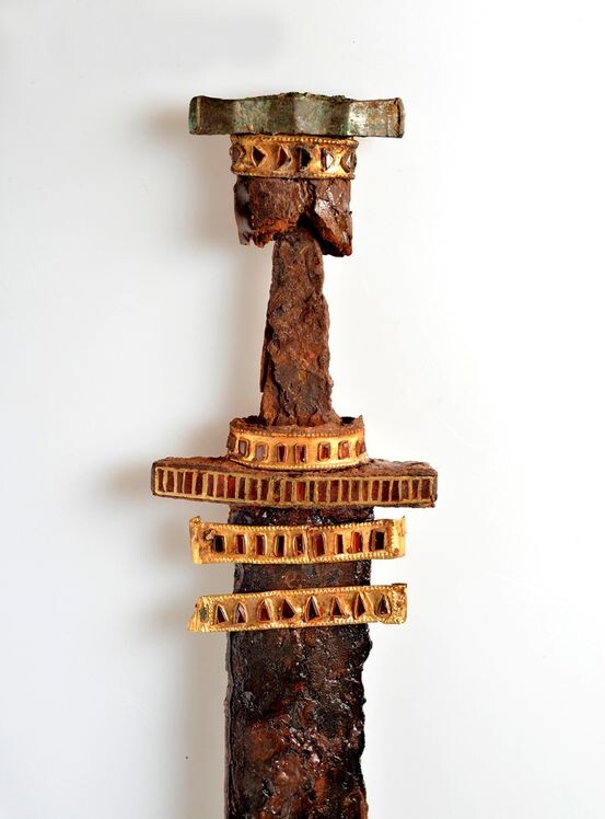    Гуннский меч, отделанный золотом / Источник: Национальный музей истории Украины