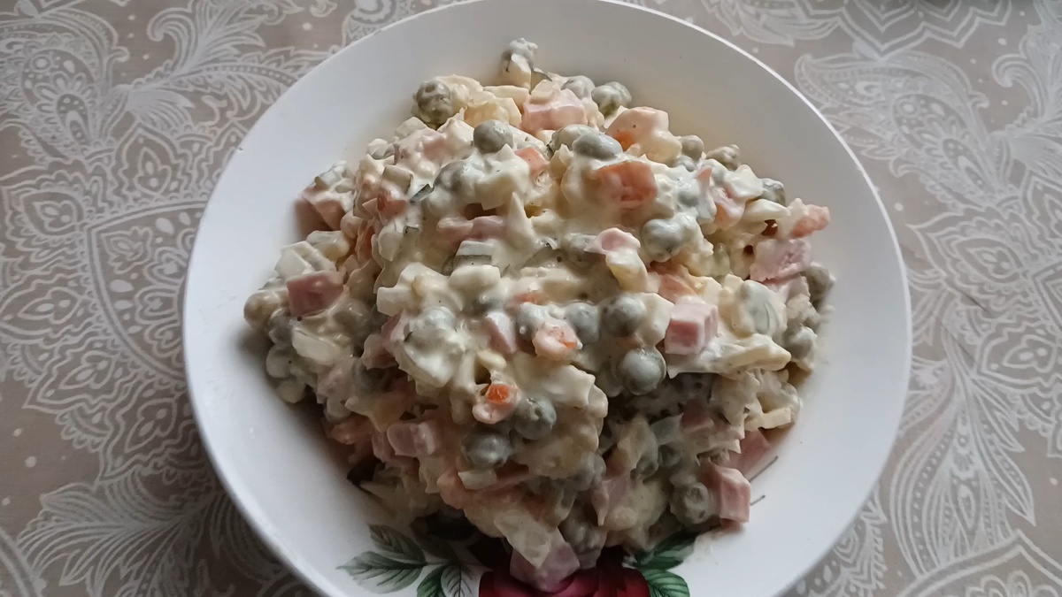 Фото автора. Салат оливье 