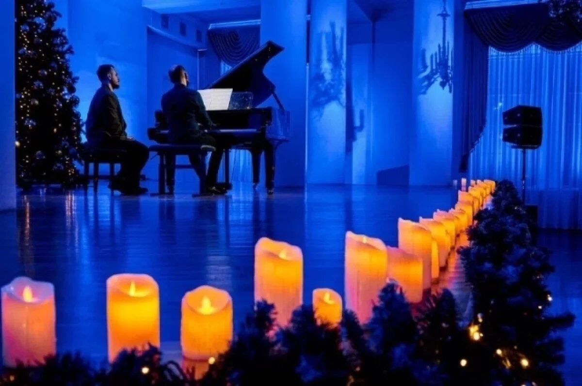    В Туле прошёл концерт «Бах при свечах»