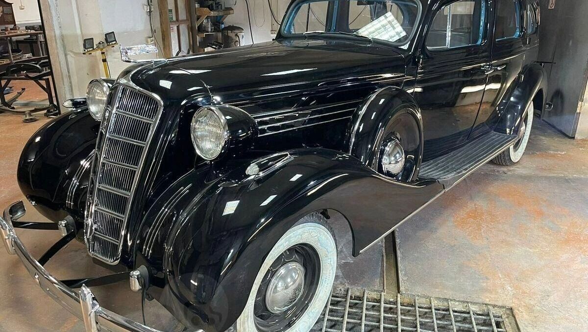    Автомобиль ЗиС 101 — редкий раритет в Новосибирскке   Дром.ру