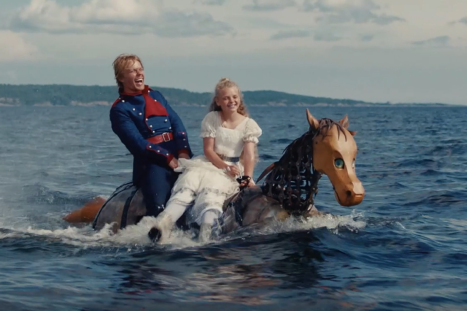 Кадр из «Огнива»