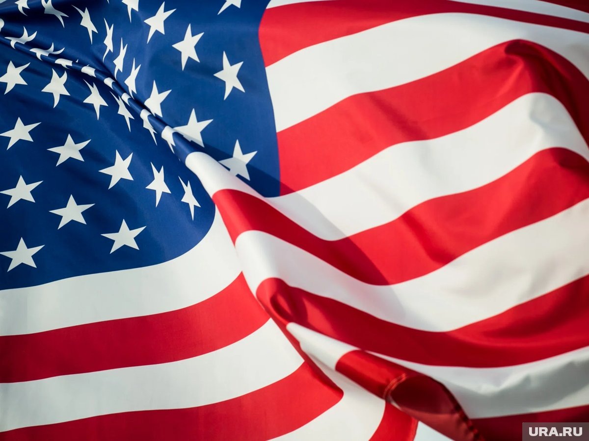     FT пишет, что США может аннексировать остров, присоединить его к себе если Гренландия будет независимой, либо сотрудничать с Данией