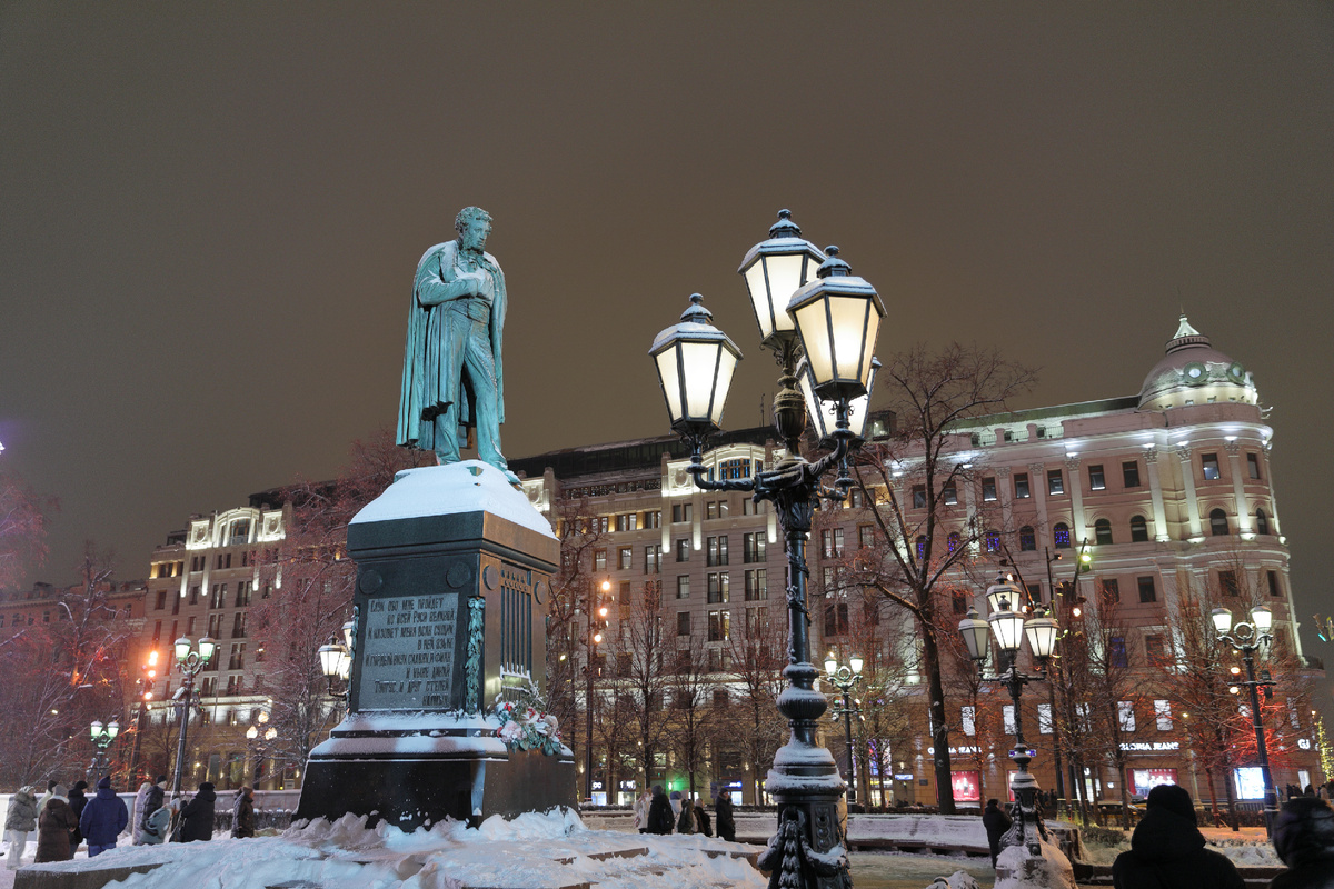 Памятник Пушкину