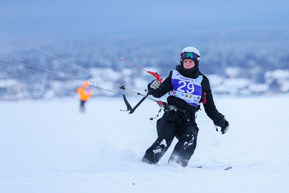    На Логмозере стартовал 1 этап Кубка Республики Карелии по сноукайтингу© Денис Павлов
