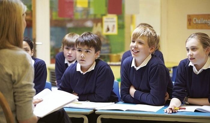    В Госдуме предложили включить изучение рождественских колядок в школьные занятия