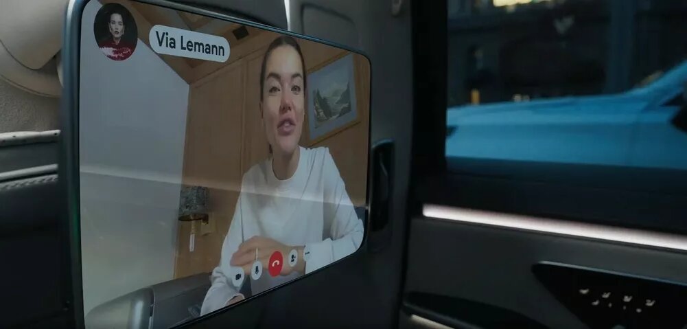 Виа Леманн в роли помощницы Димы Билана📷
