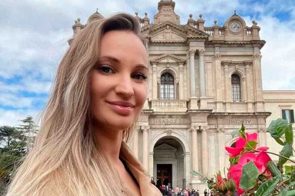    38-летняя Юлия Бурцева последние пять лет с половиной лет прожила в итальянском Неаполе Личная страница героя публикации в соцсети