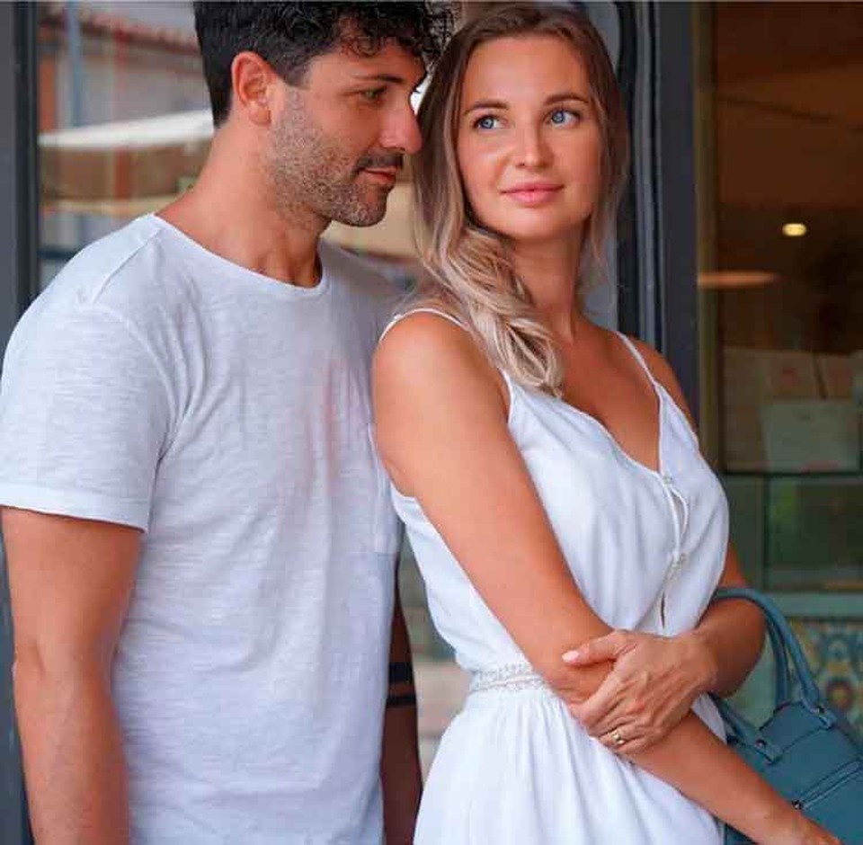    Юлия вышла замуж за местного предпринимателя и уехала на ПМЖ на побережье Тирренского моря Личная страница героя публикации в соцсети