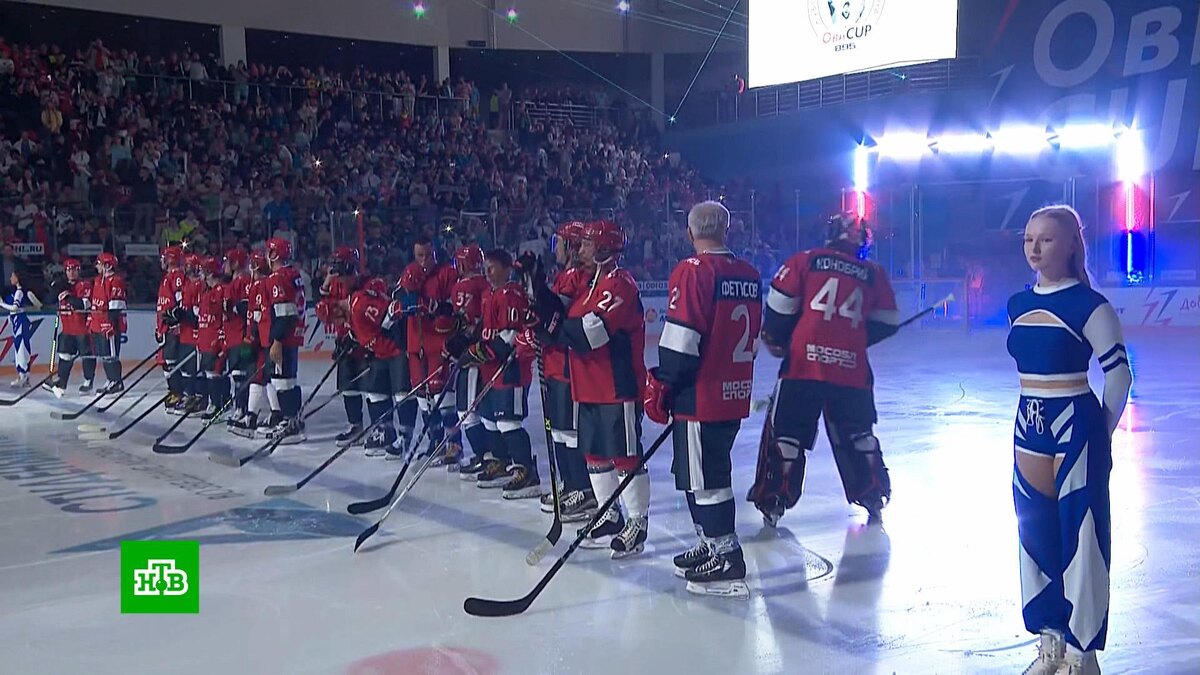    Овечкин рассказал молодым хоккеистам, как добиться успеха