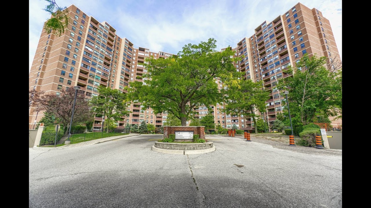 Жилой комплекс 627 The West Mall, Этобико