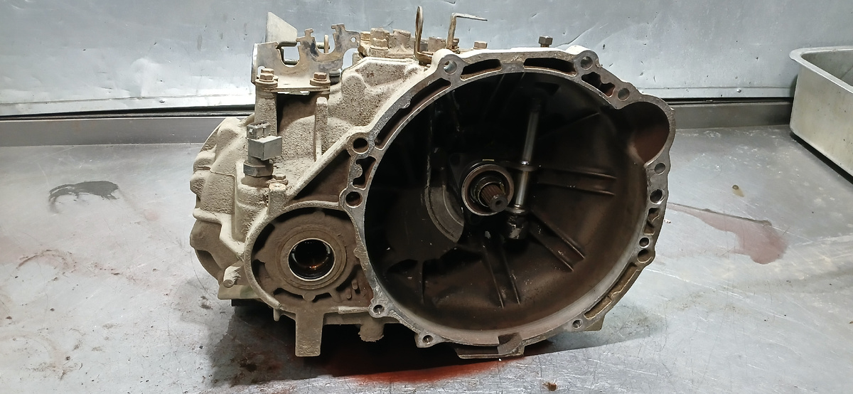 Ремонт МКПП Хендай ix35 коробка передач механика! г.Москва 8 926 700 50 77.