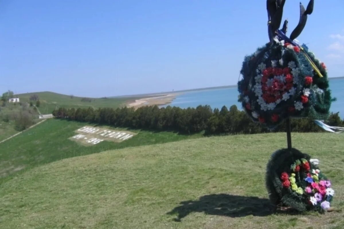    Вид на Фронтовое водохранилище.