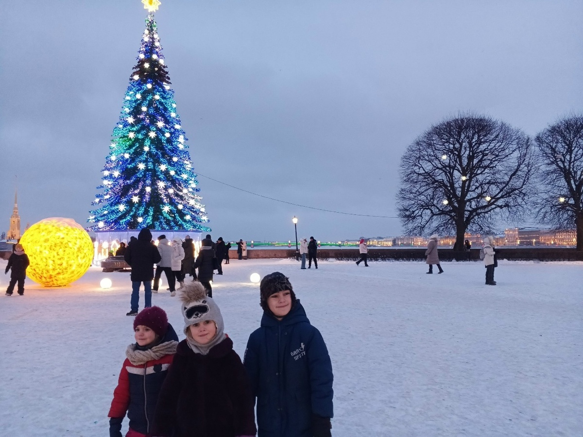 Парад планет. Стрелка Васильевского острова.