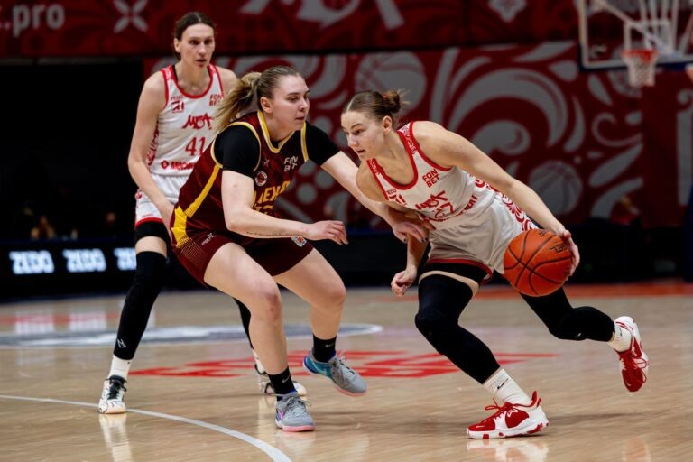    Оренбургская «Надежда» начала год с победы над москвичками Антон Пичурин