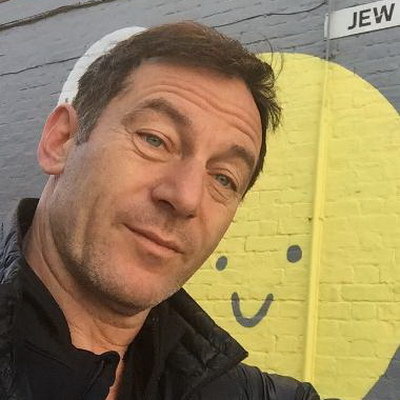     Сигурни Уивер, Джейсон Айзекс, Селия Имри и Саша Лусс снимутся в сериале «Tomb Raider»