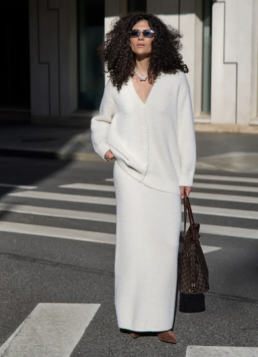 КОСТЮМ С ЮБКОЙ С WILDBERRIES